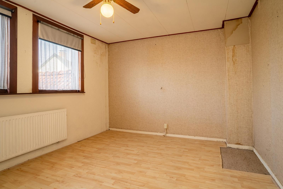 Twee-onder-één-kap te koop: Hyacintstraat 43, Enschede