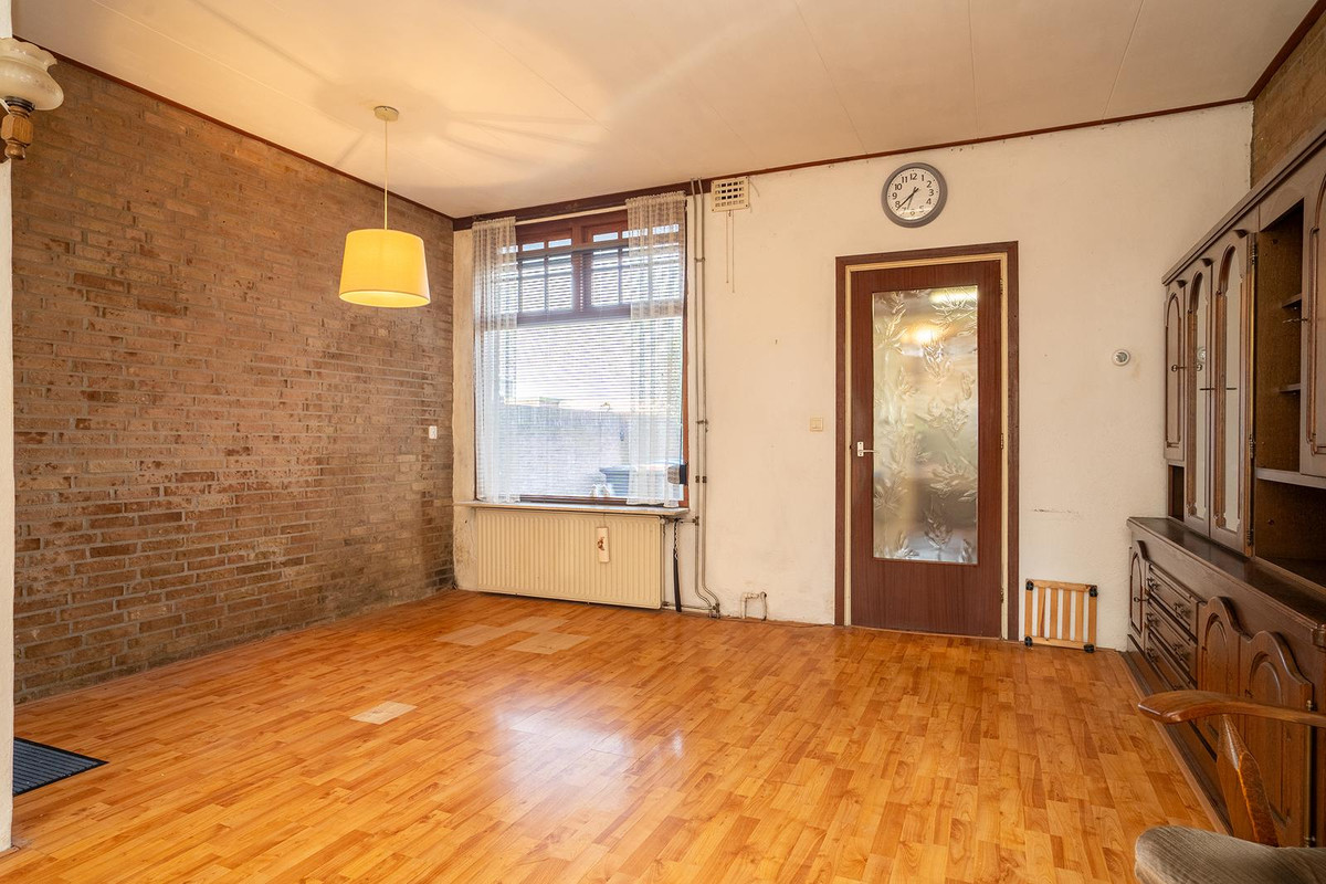 Twee-onder-één-kap te koop: Hyacintstraat 43, Enschede
