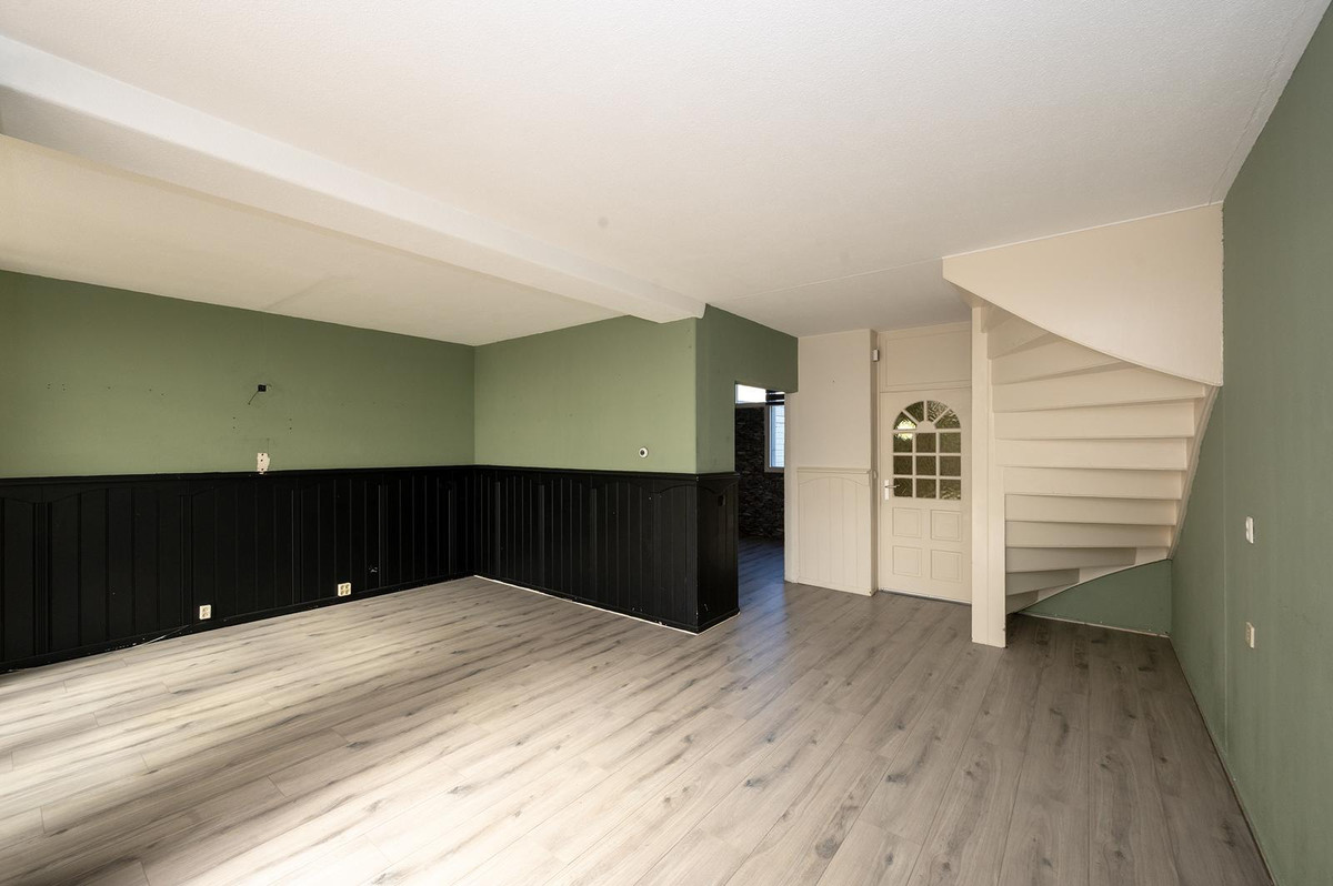 Tussenwoning te huur: Koraalrif 29, Lelystad