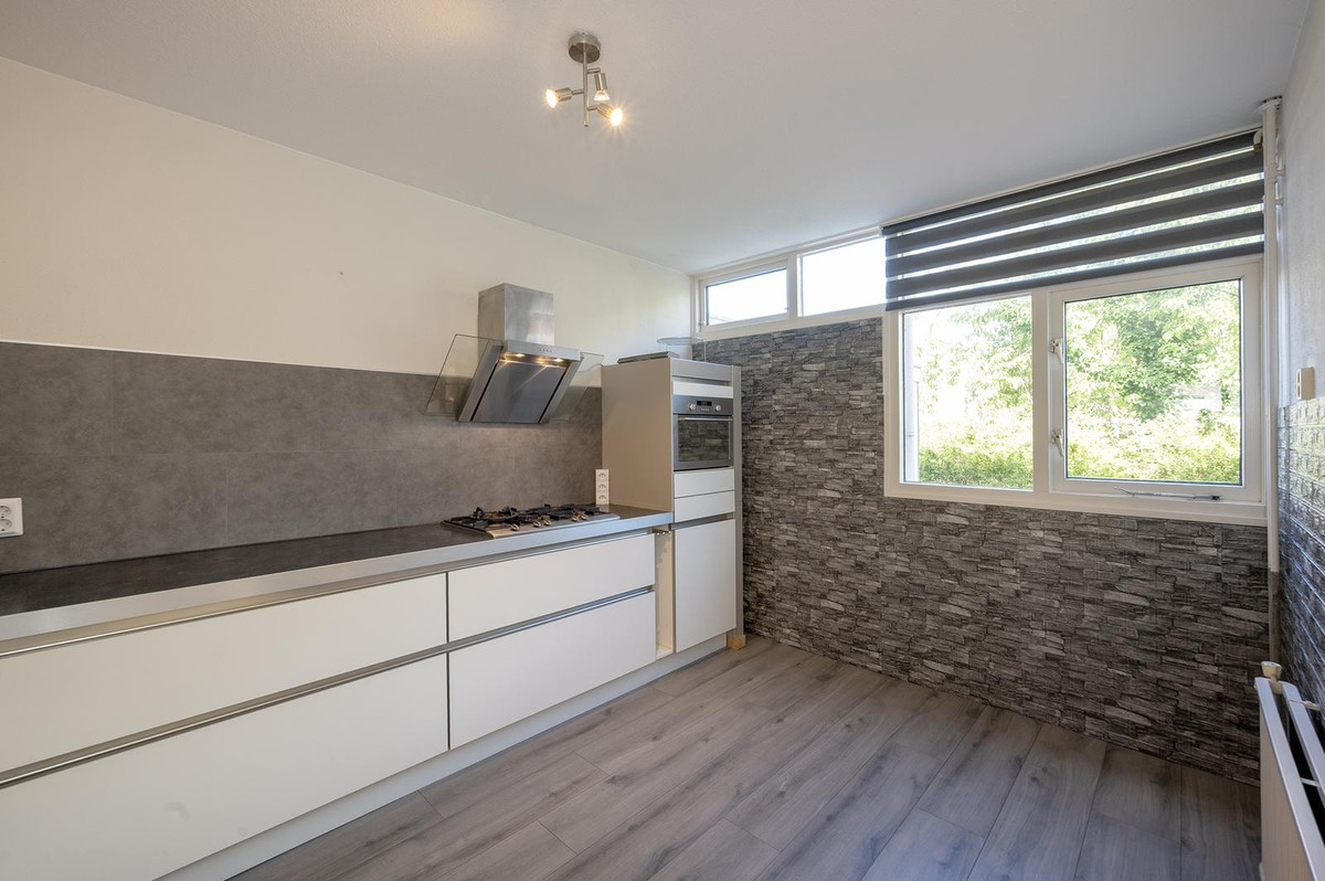 Tussenwoning te huur: Koraalrif 29, Lelystad