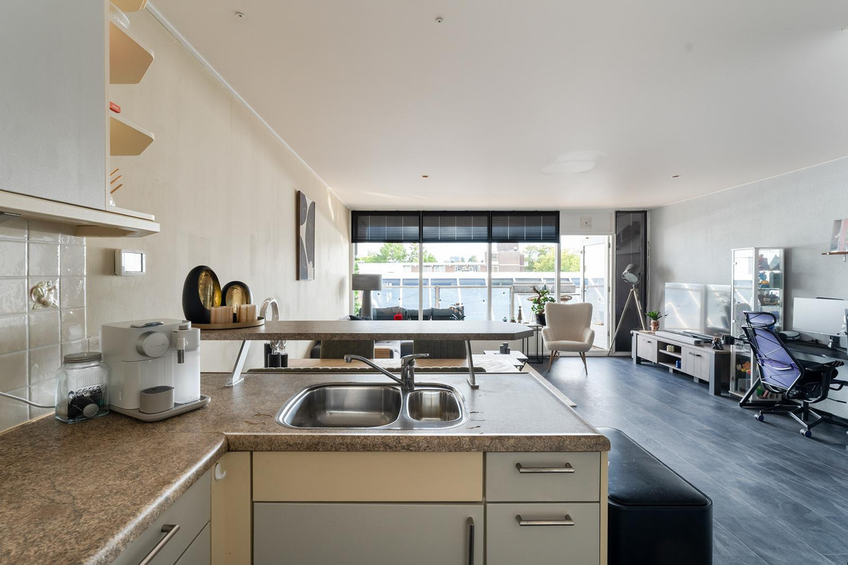 Appartement te koop: Wadden 24, Zwijndrecht