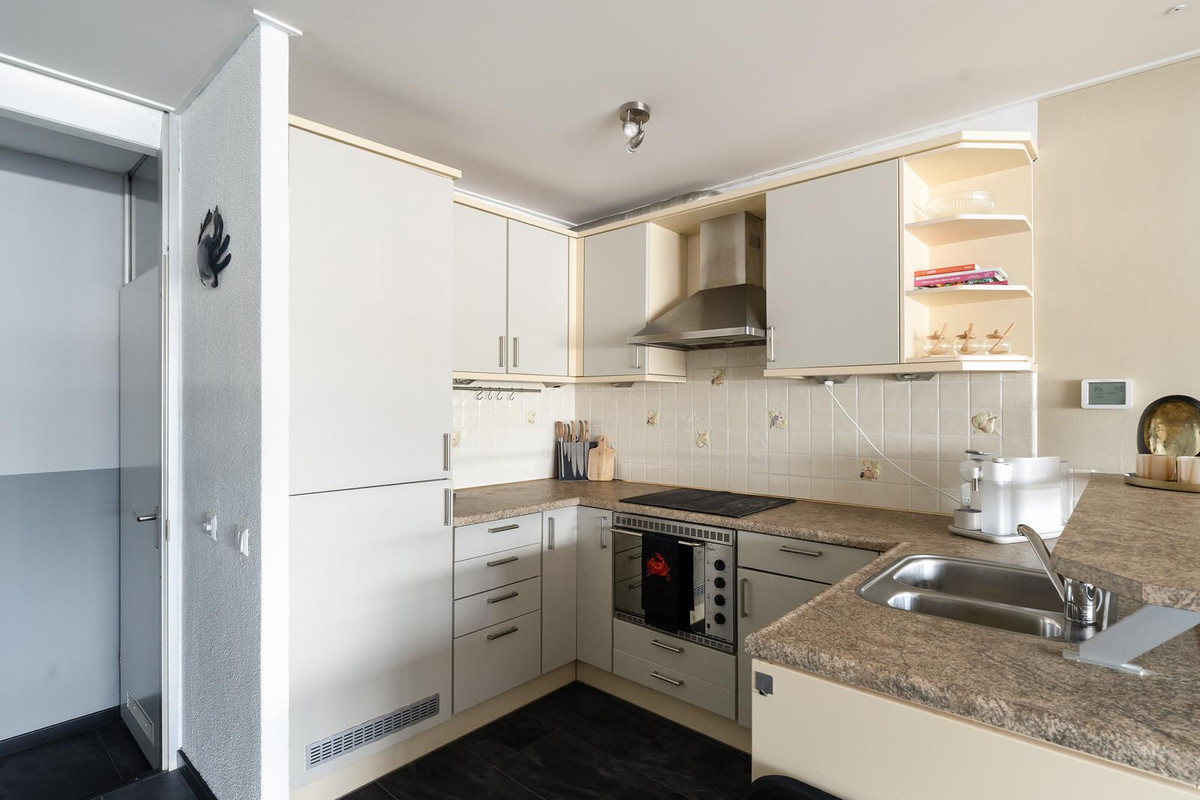 Appartement te koop: Wadden 24, Zwijndrecht