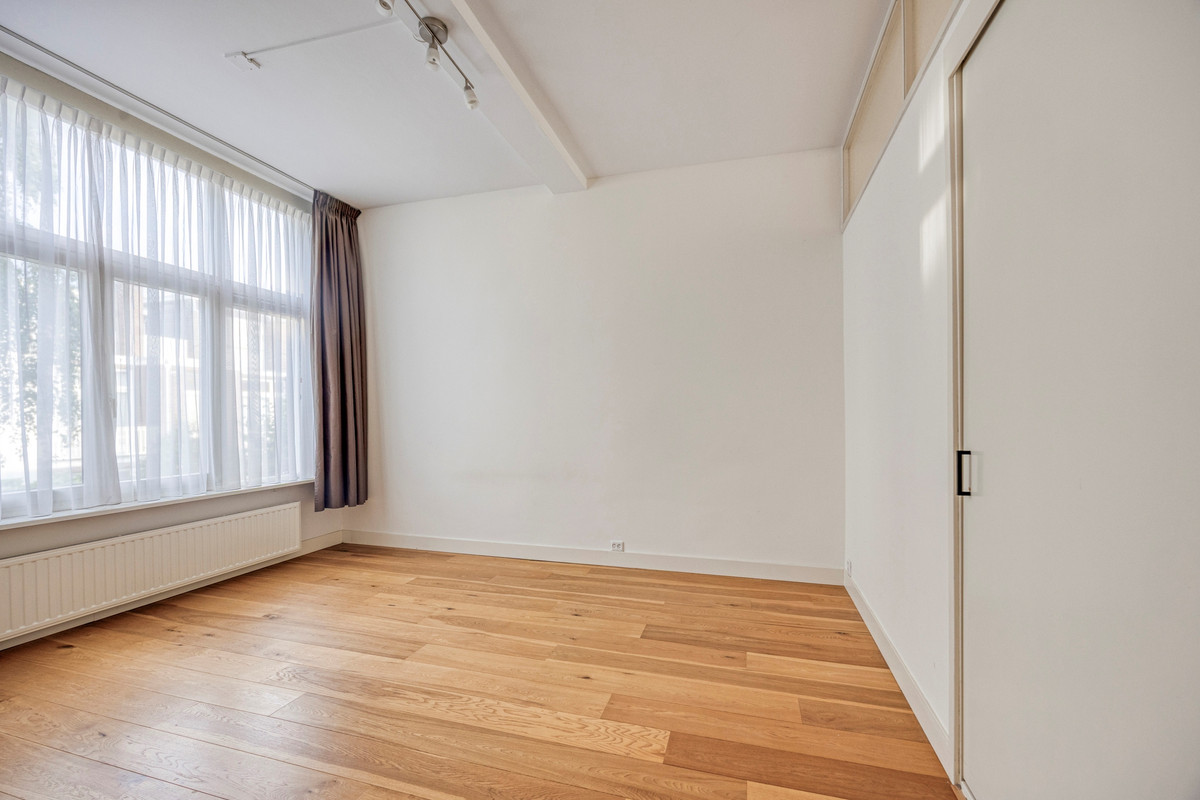 Appartement te huur: Ten Hovestraat 45A, 'S-Gravenhage