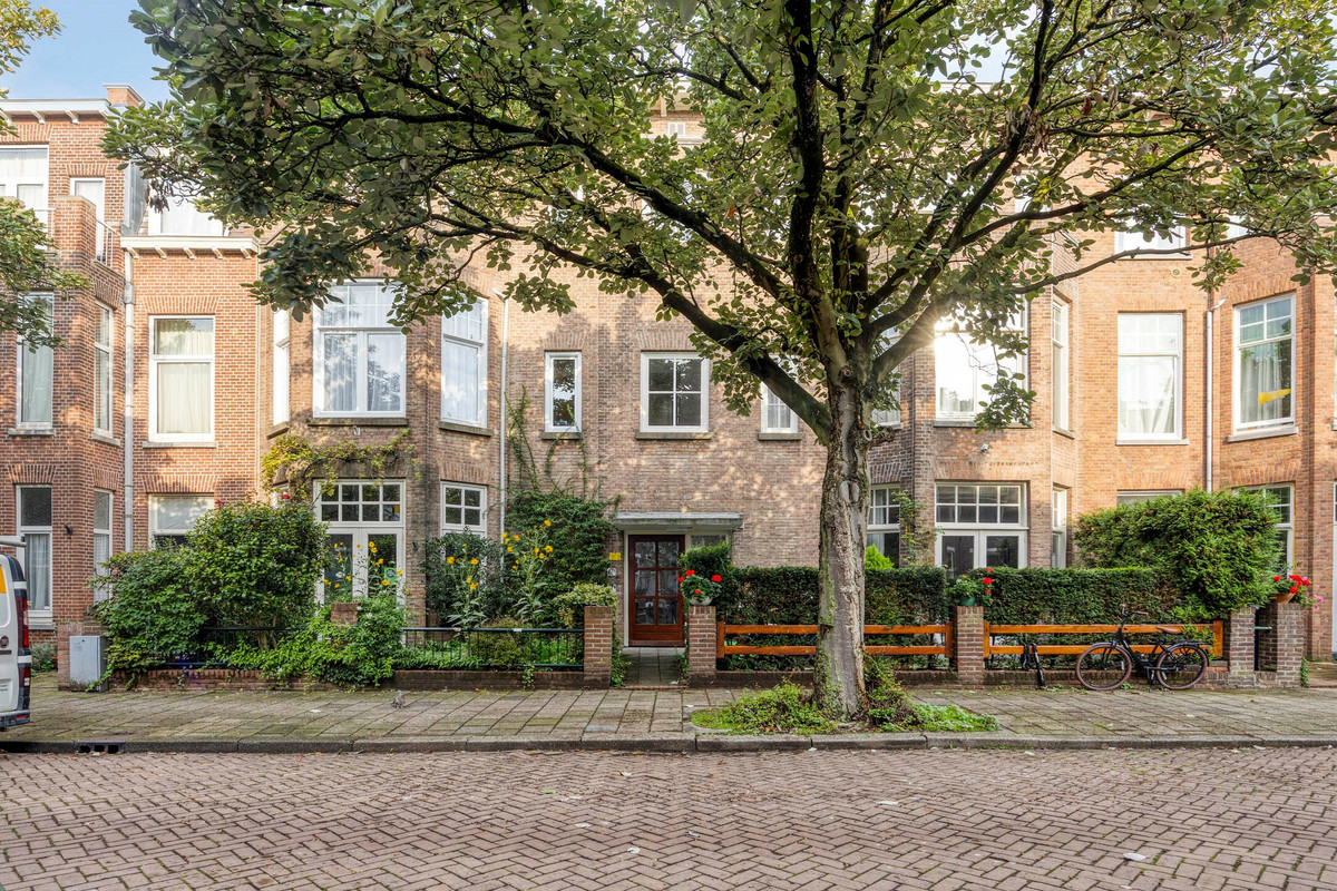 Appartement te huur: Ten Hovestraat 45A, 'S-Gravenhage