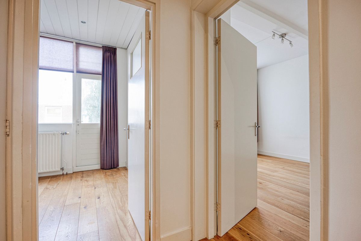 Appartement te huur: Ten Hovestraat 45A, 'S-Gravenhage