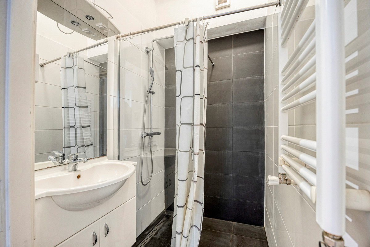 Appartement te huur: Ten Hovestraat 45A, 'S-Gravenhage