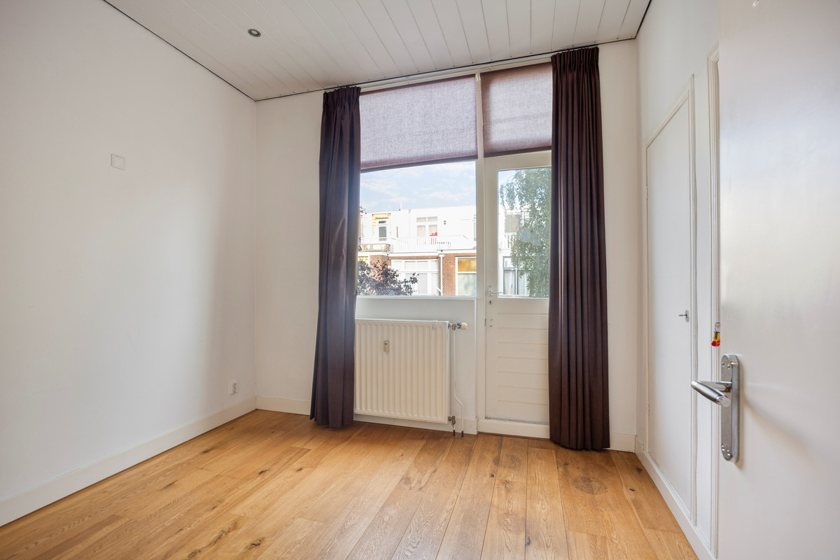 Appartement te huur: Ten Hovestraat 45A, 'S-Gravenhage