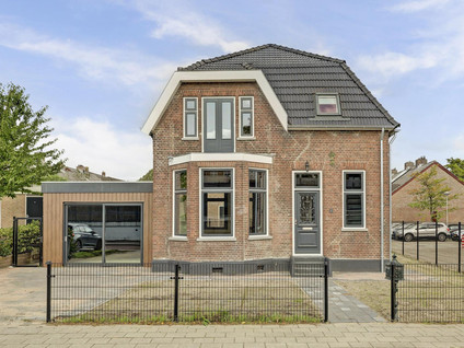 Stationsstraat 2