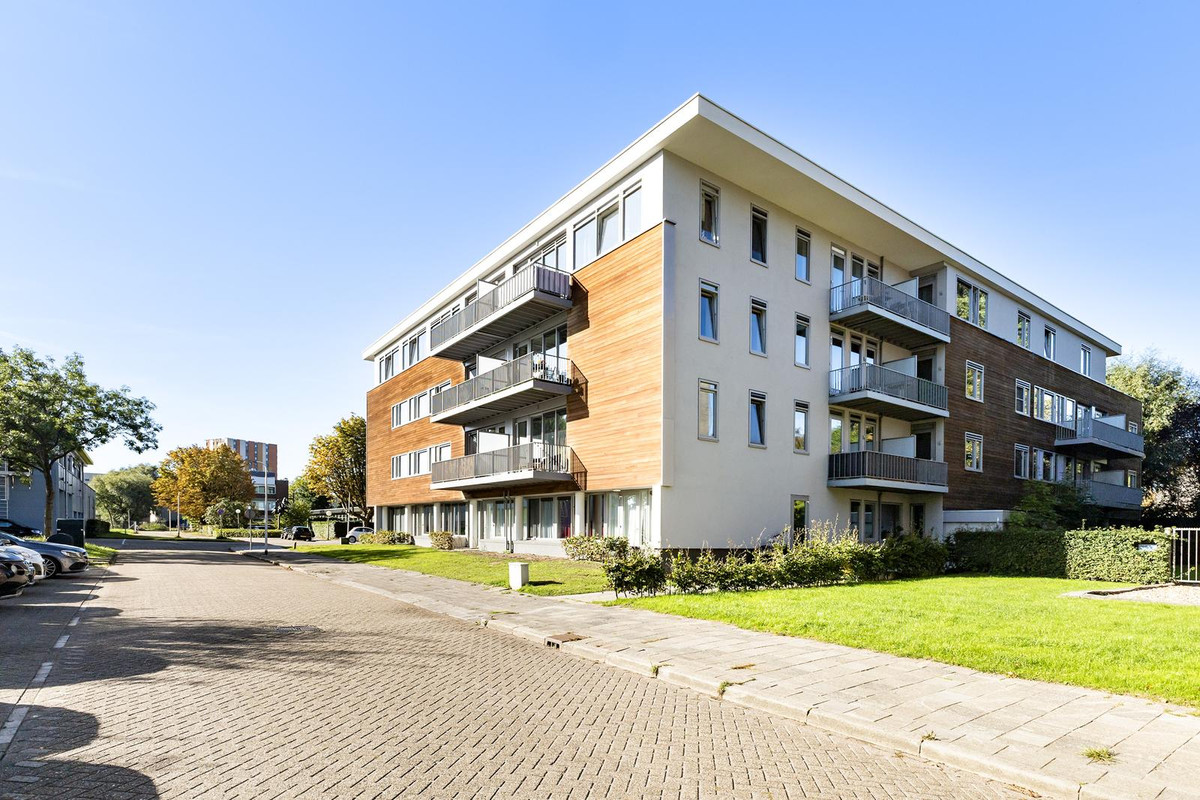 Appartement te koop: Jellingastraat 33, Leeuwarden