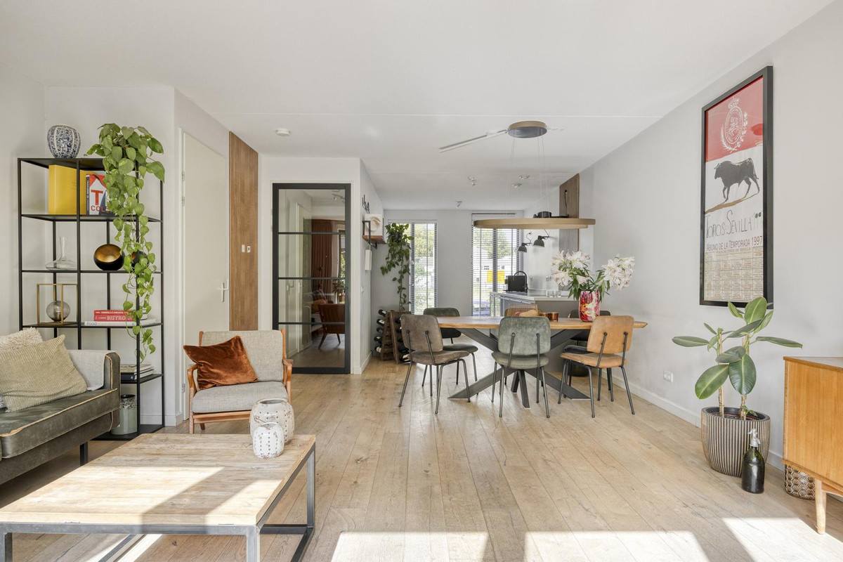 Tussenwoning te koop: Galjoenstraat 12, Tilburg