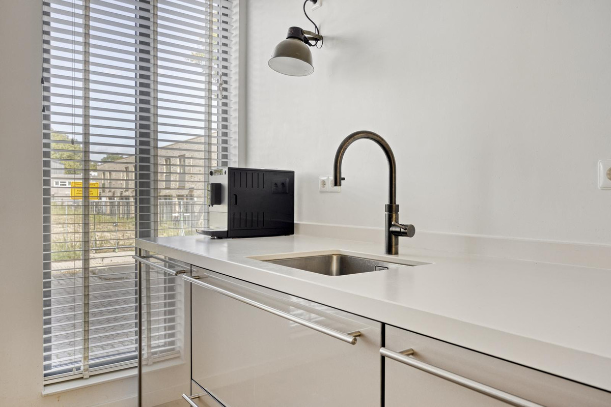 Tussenwoning te koop: Galjoenstraat 12, Tilburg