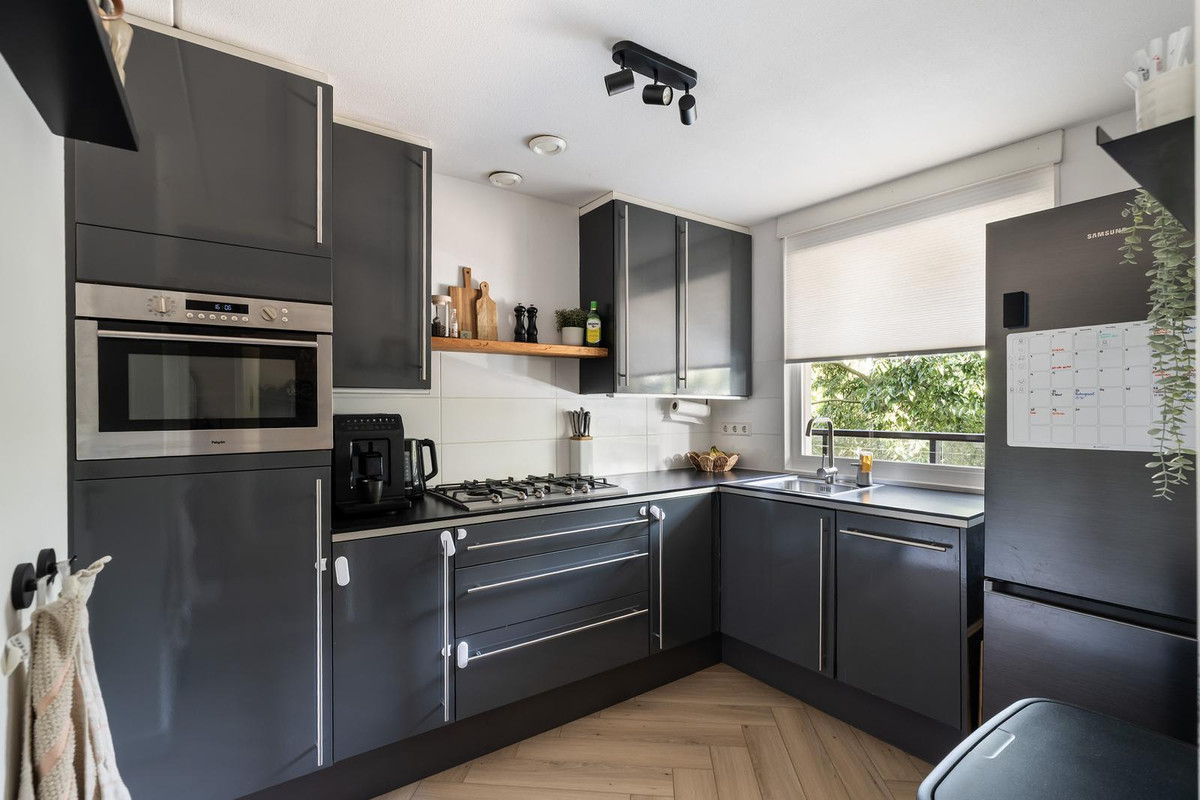 Appartement te koop: Louis Armstronglaan 43, Leiden