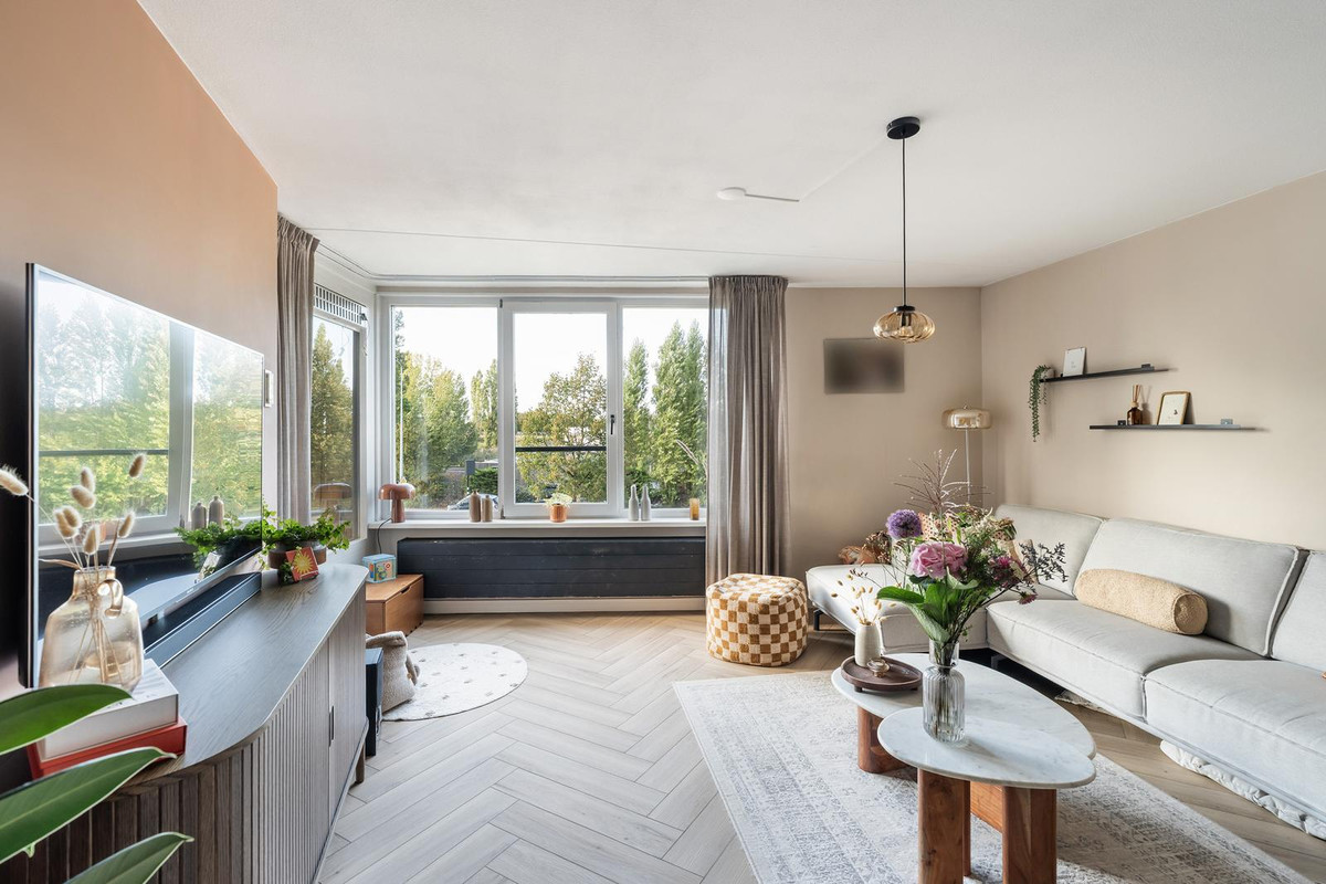 Appartement te koop: Louis Armstronglaan 43, Leiden