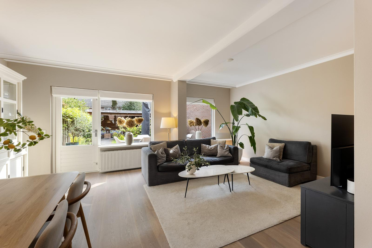 Tussenwoning te koop: Kolmschotlanden 45, Enschede