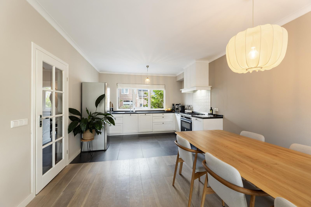 Tussenwoning te koop: Kolmschotlanden 45, Enschede