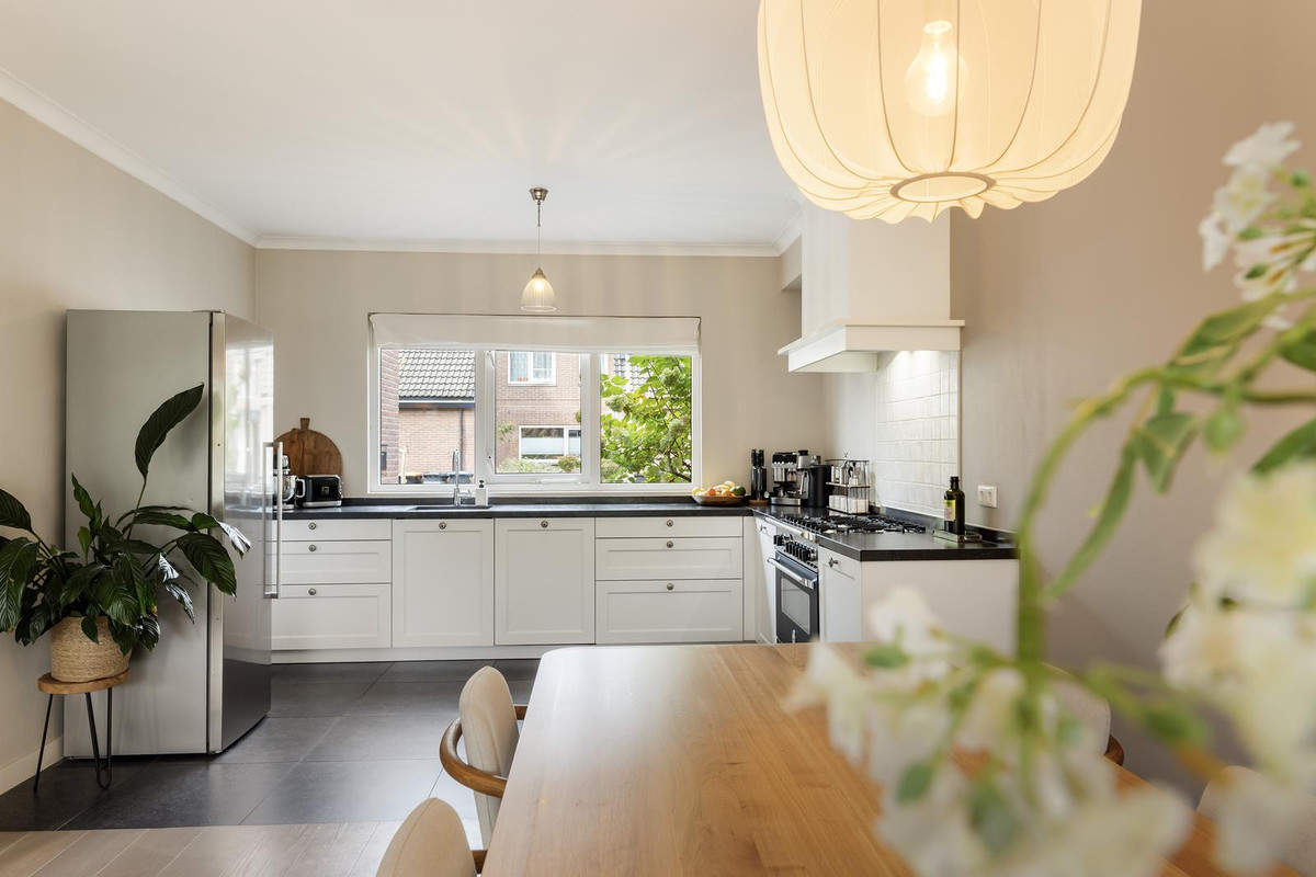 Tussenwoning te koop: Kolmschotlanden 45, Enschede