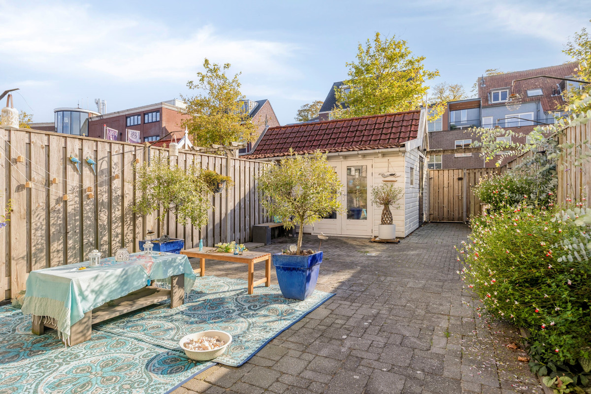Tussenwoning te koop: Singelkade 26, Middelharnis