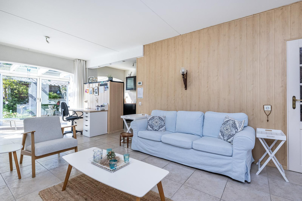Hoekwoning te koop: Vrouwtjesweg 43, Stad Aan 'T Haringvliet