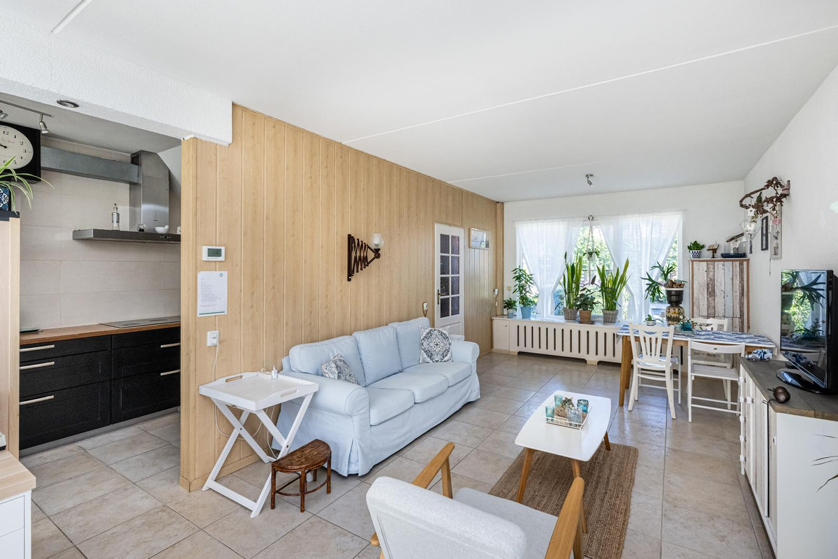 Hoekwoning te koop: Vrouwtjesweg 43, Stad Aan 'T Haringvliet