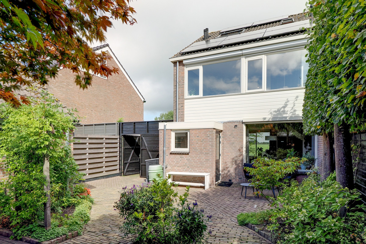 Twee-onder-één-kap te koop: Oudendijk 25, Schoorl