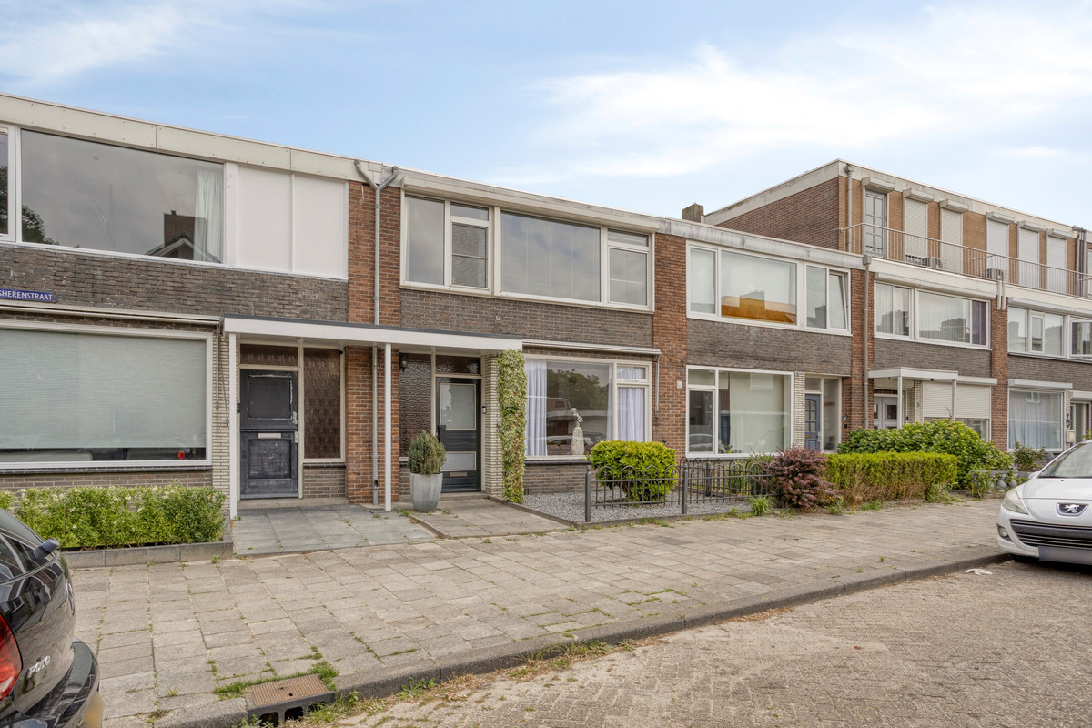 Tussenwoning te koop: Kruisherenstraat 4, Tilburg