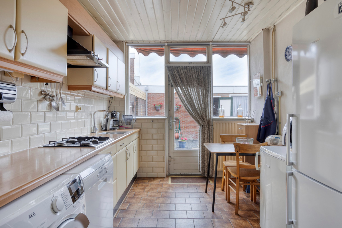 Tussenwoning te koop: Kruisherenstraat 4, Tilburg