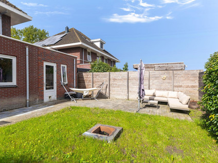 De Pauw 6