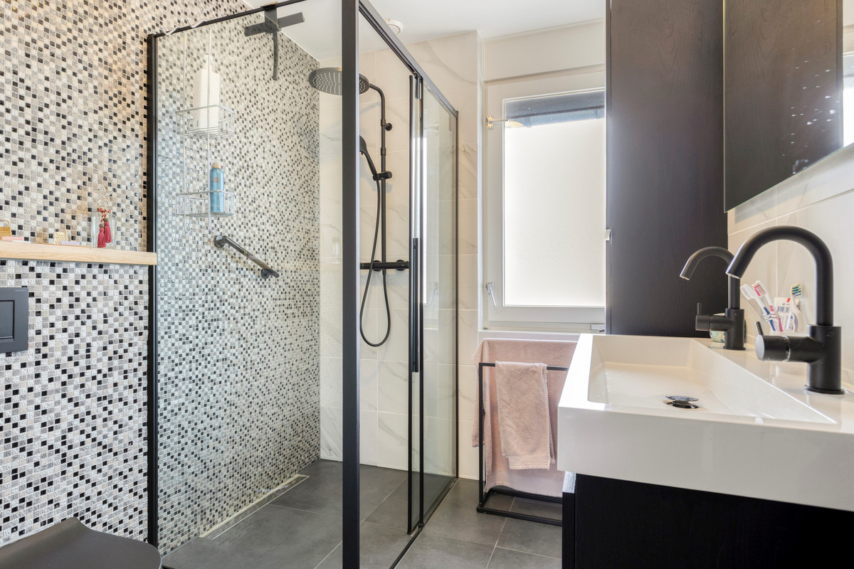 Tussenwoning te koop: Muggenbergstraat 36, Tilburg