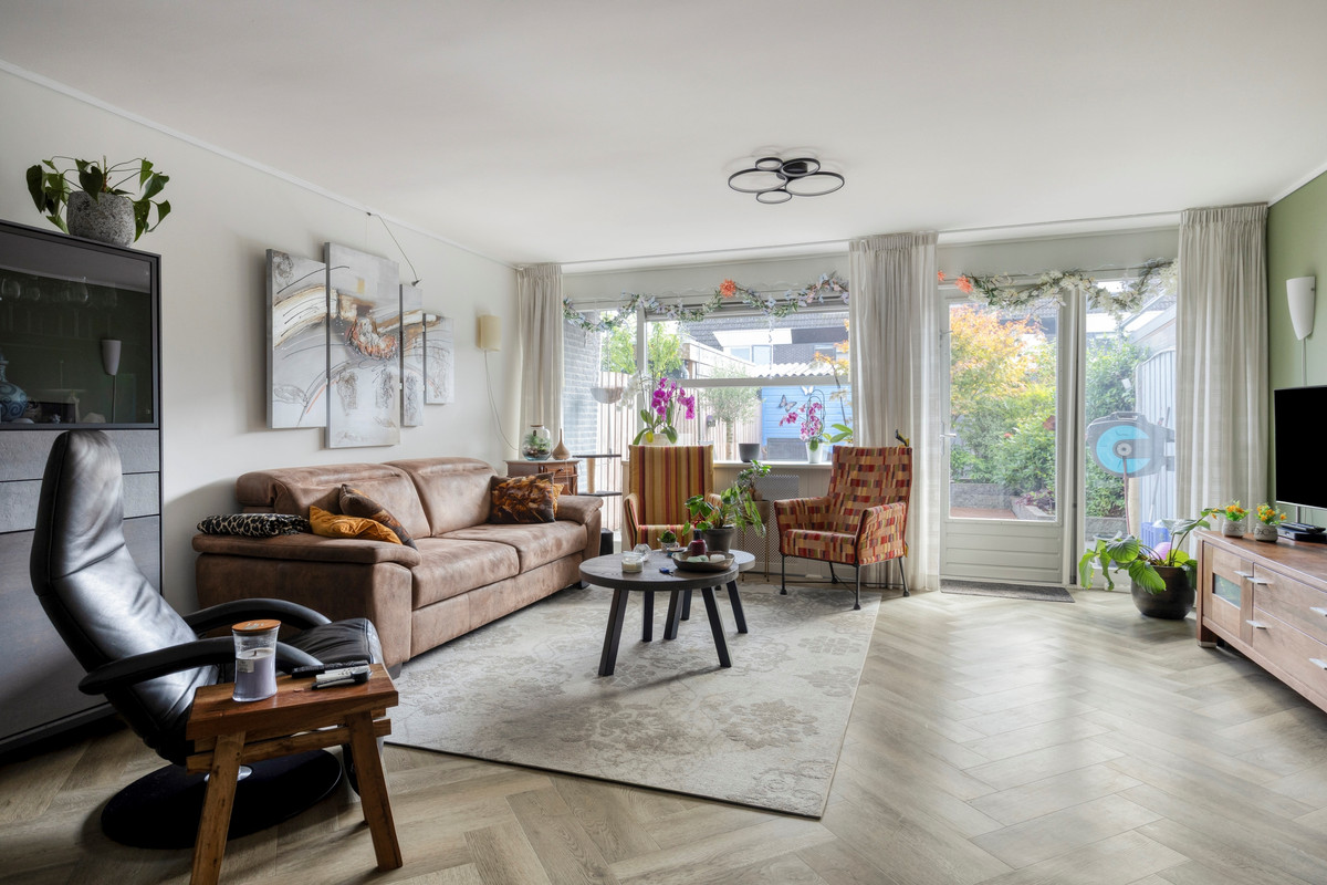 Tussenwoning te koop: Muggenbergstraat 36, Tilburg