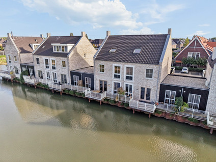 J van Damstraat 17