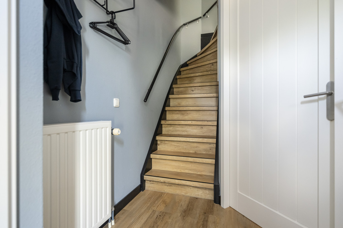 Tussenwoning te koop: Beresteyn 30, Goedereede