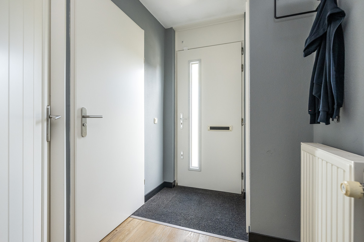 Tussenwoning te koop: Beresteyn 30, Goedereede