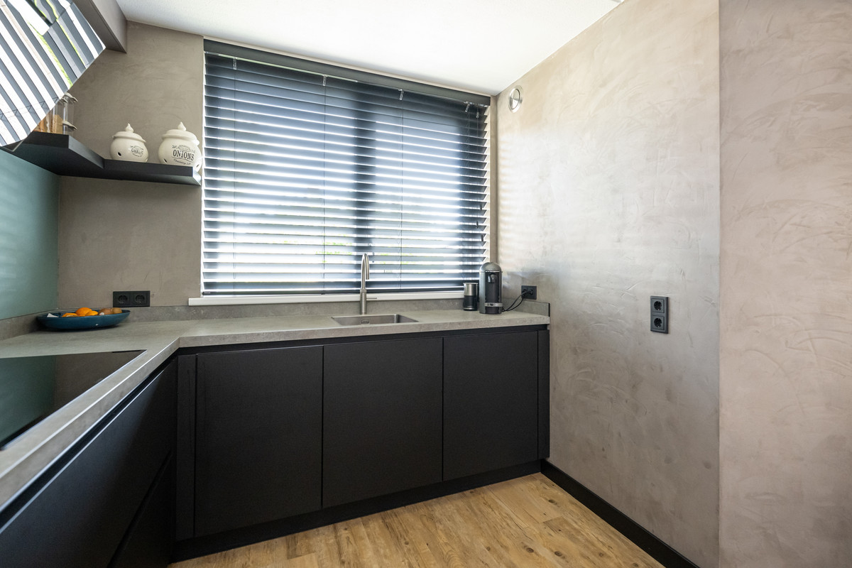 Tussenwoning te koop: Beresteyn 30, Goedereede