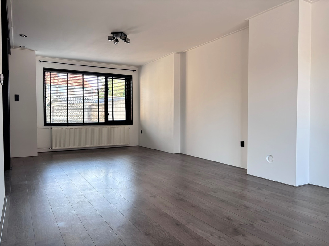 Tussenwoning te koop: Walstraat 22, Oostburg