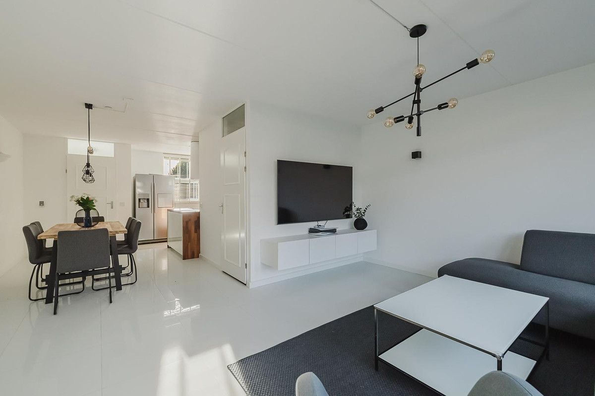 Tussenwoning te koop: Randwijkstraat 25, Tilburg