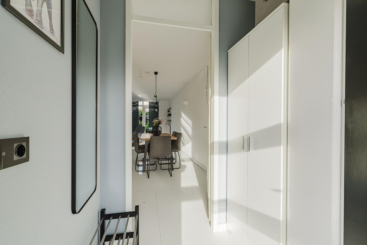 Tussenwoning te koop: Randwijkstraat 25, Tilburg