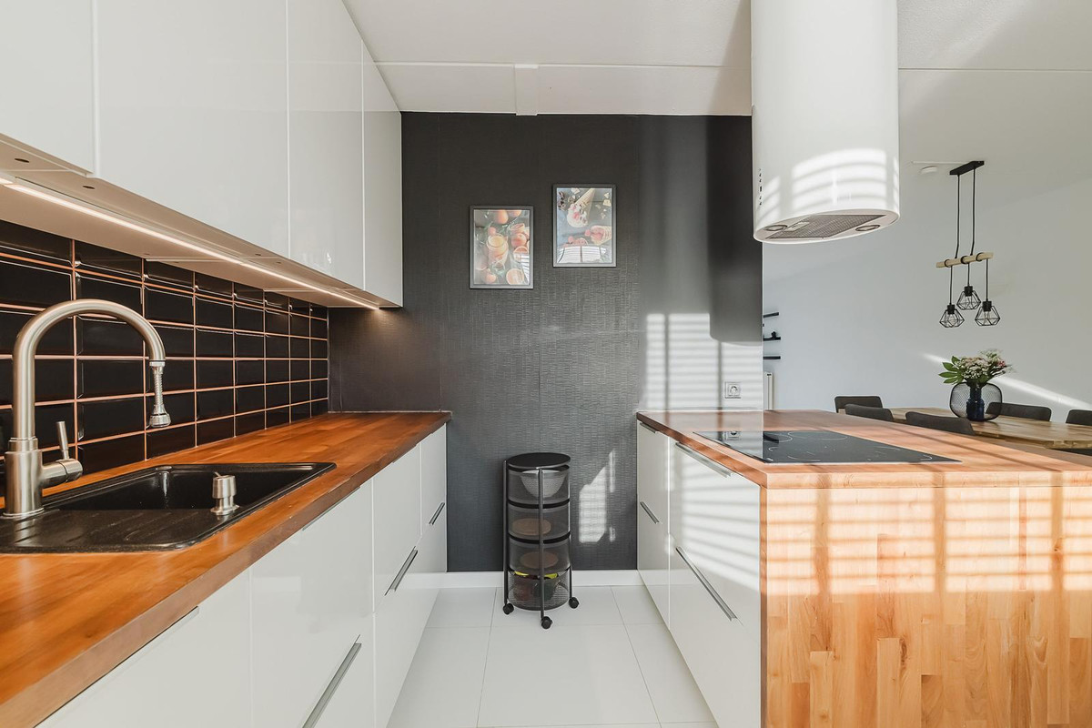 Tussenwoning te koop: Randwijkstraat 25, Tilburg