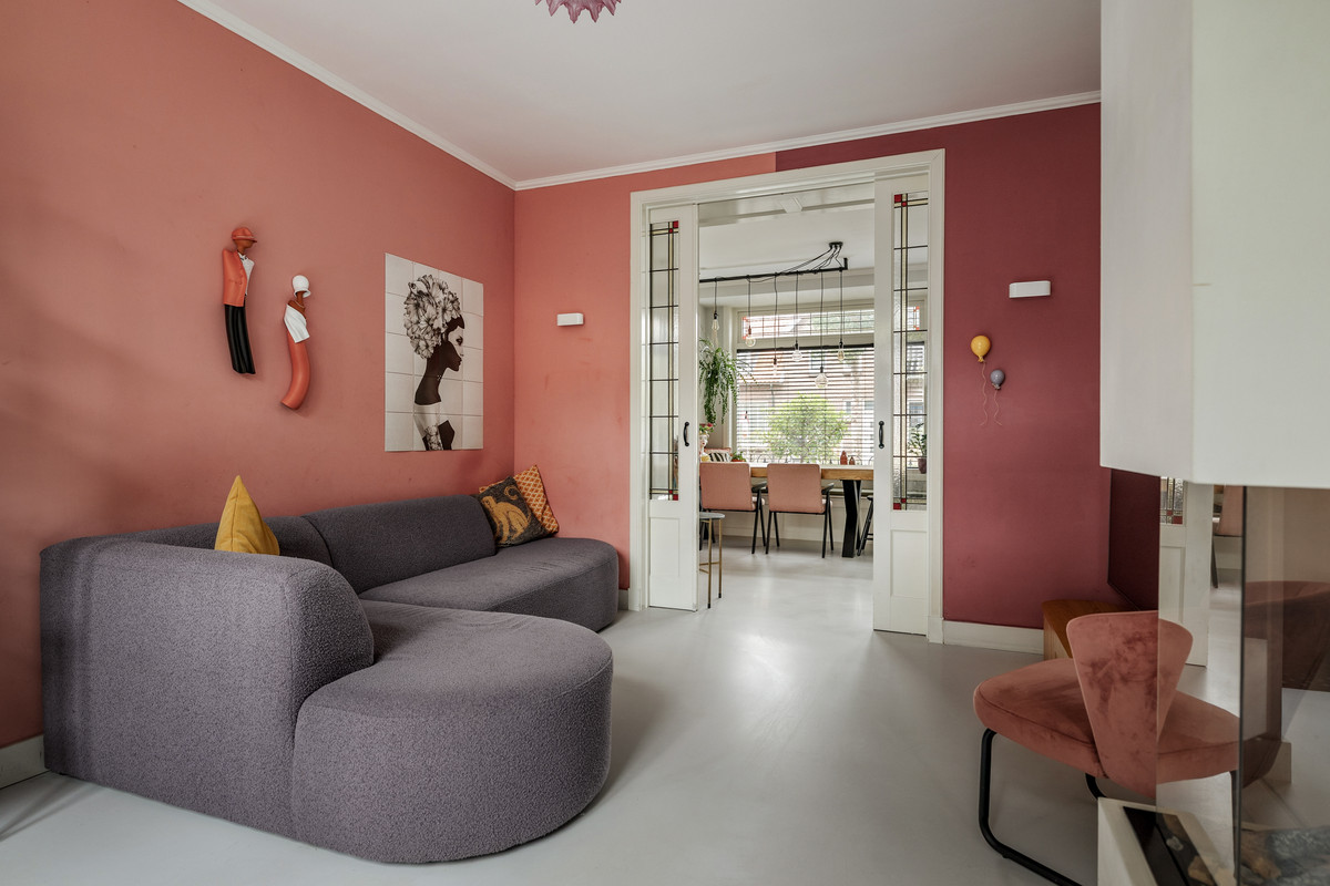 Tussenwoning te koop: Diepenveenseweg 168, Deventer
