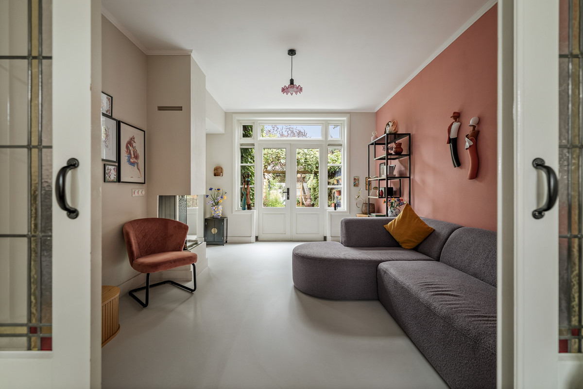 Tussenwoning te koop: Diepenveenseweg 168, Deventer