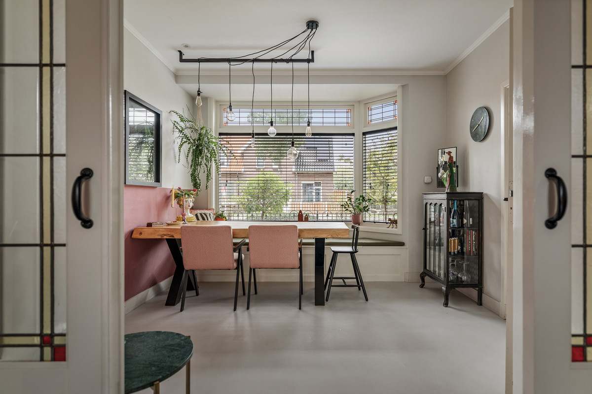 Tussenwoning te koop: Diepenveenseweg 168, Deventer