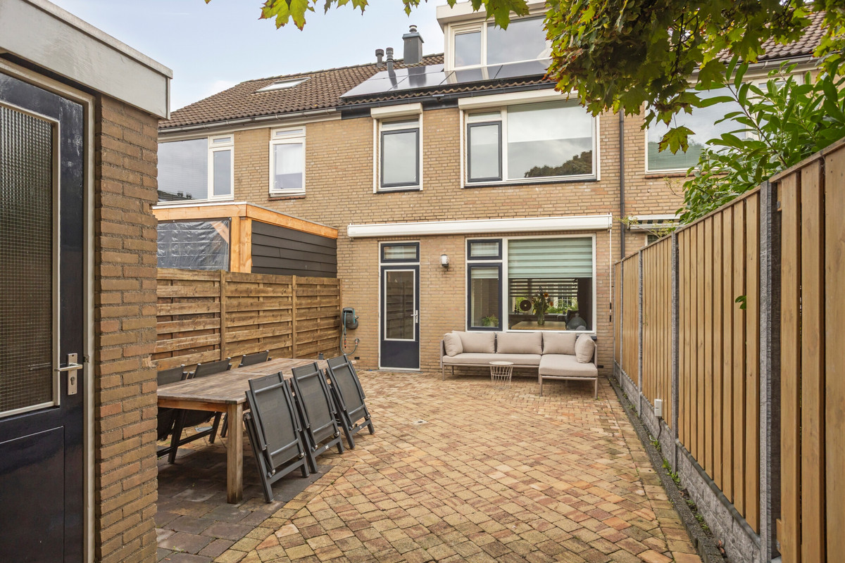 Tussenwoning te koop: Meerkoet 10, Sommelsdijk