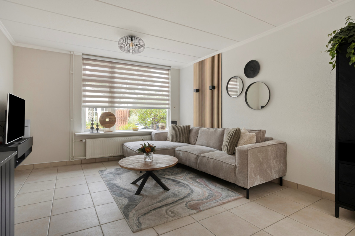 Tussenwoning te koop: Meerkoet 10, Sommelsdijk