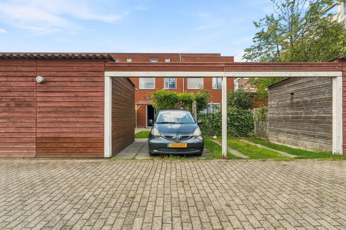 Tussenwoning te koop: Vledderstraat 12, 'S-Gravenhage