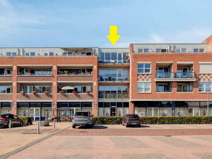 Dorpsplein 64