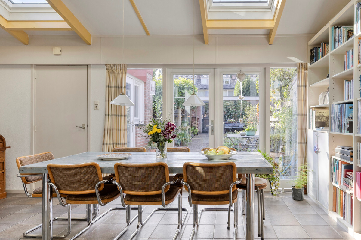 Hoekwoning te koop: Zweerslaan 1, Ede
