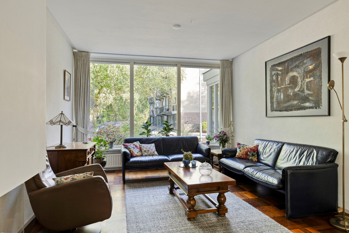 Hoekwoning te koop: Zweerslaan 1, Ede