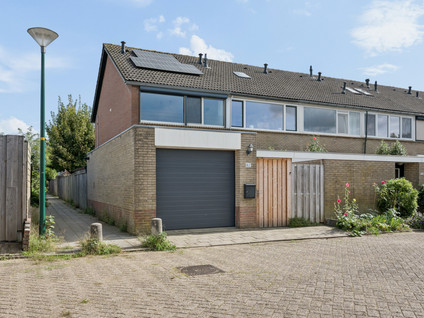 Oranjestraat 82