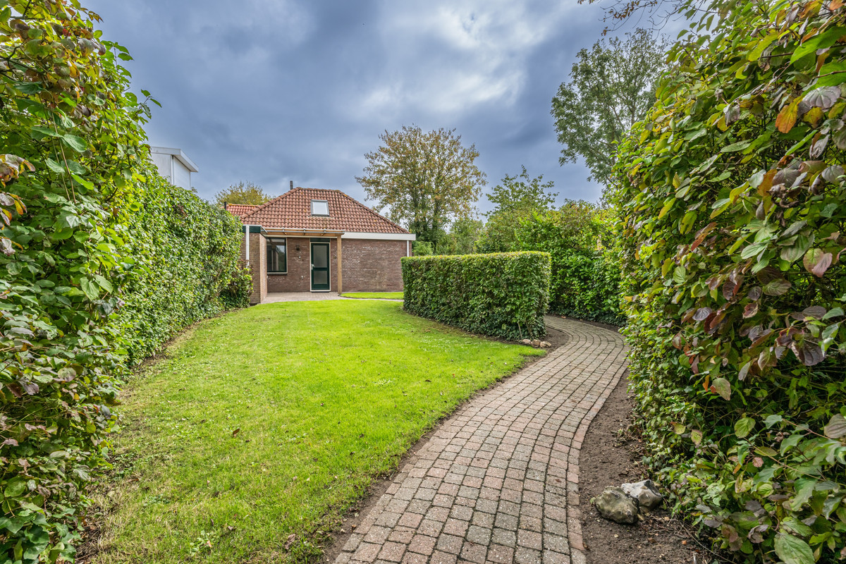 Tussenwoning te koop: Buitenplaats Herkingen 19B, Herkingen