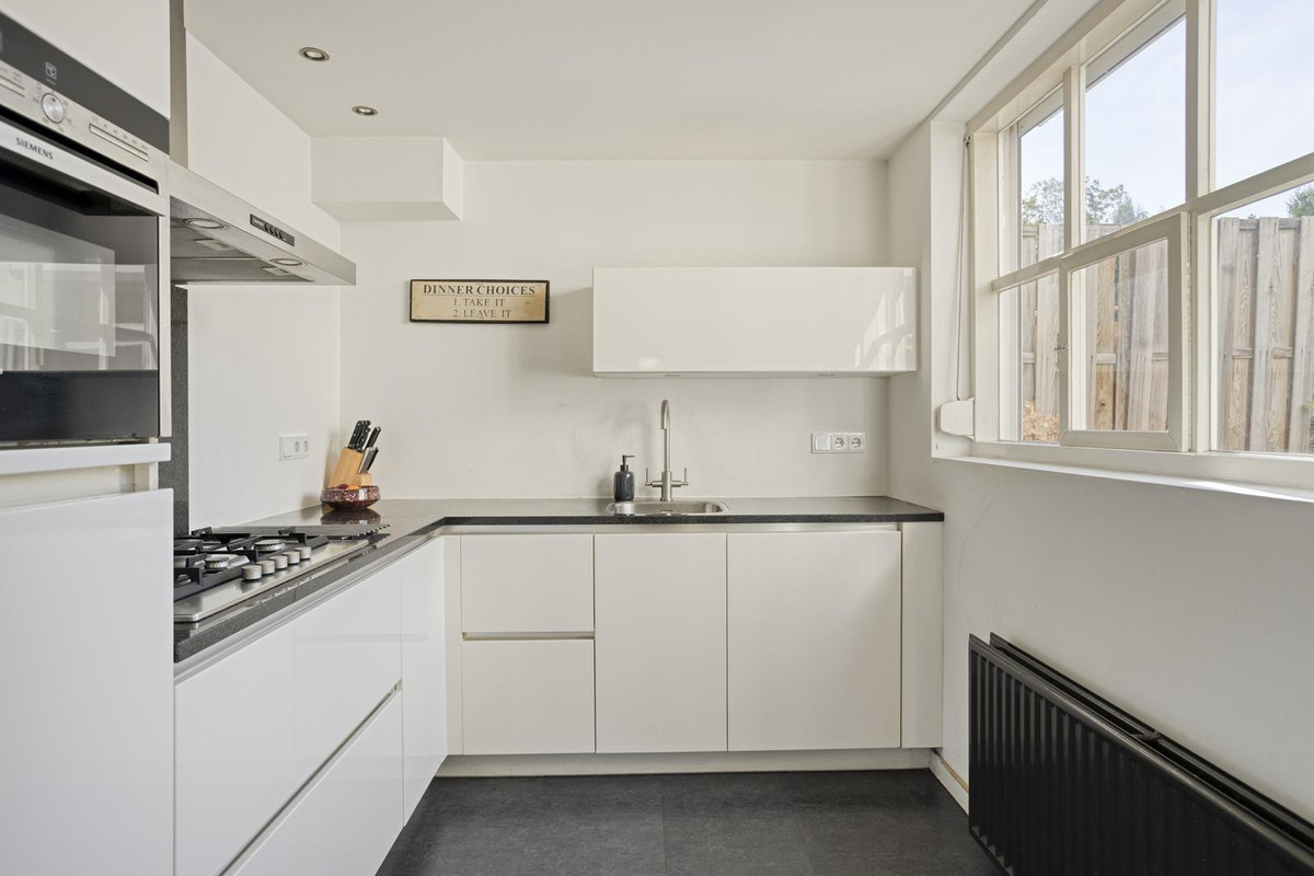 Hoekwoning te koop: Burgemeester Cortenstraat 68, Maastricht