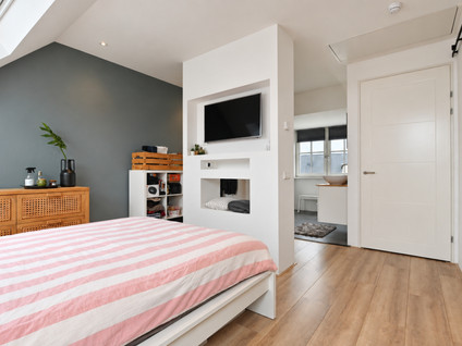Hunsingosingel 24
